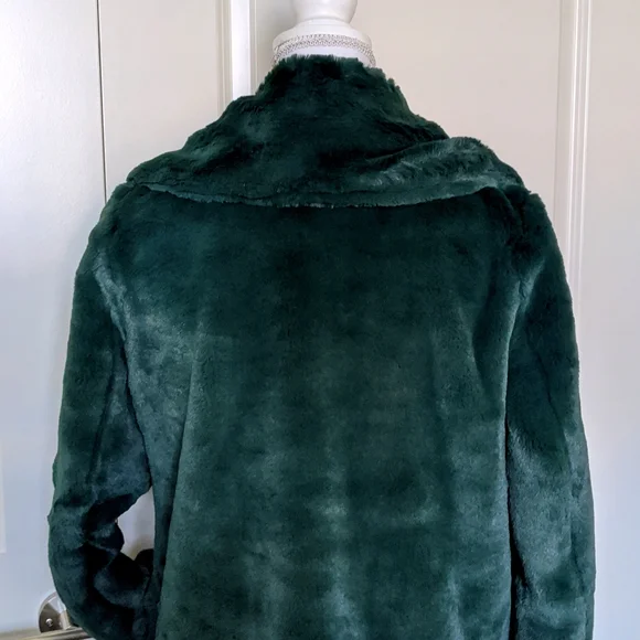 BCBGMAXAZRIA Luxurious Green Faux Rabbit Fur Teddy Coat Mob Wife - Picture 13 of 17